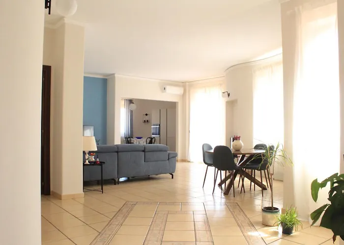 Blue Charm Maison