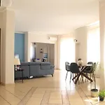 Blue Charm Maison